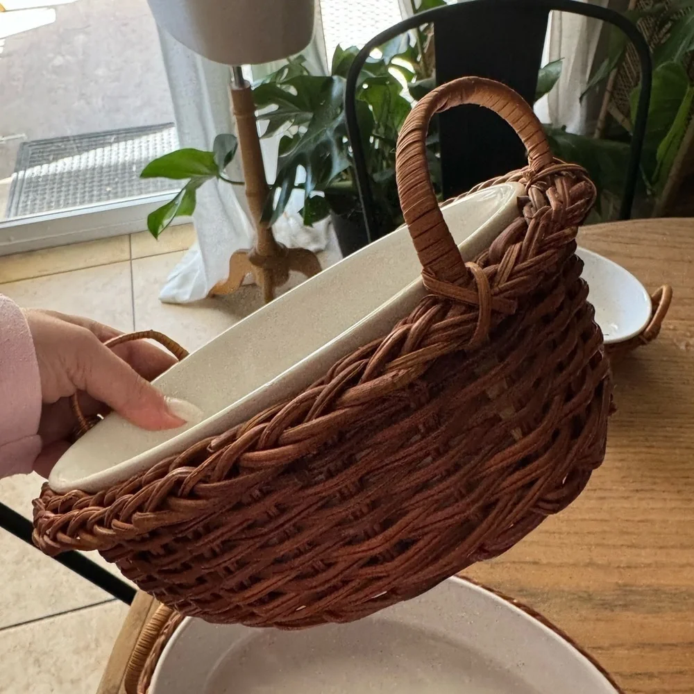 Vintage‎ white ceramic wicker basket tray
